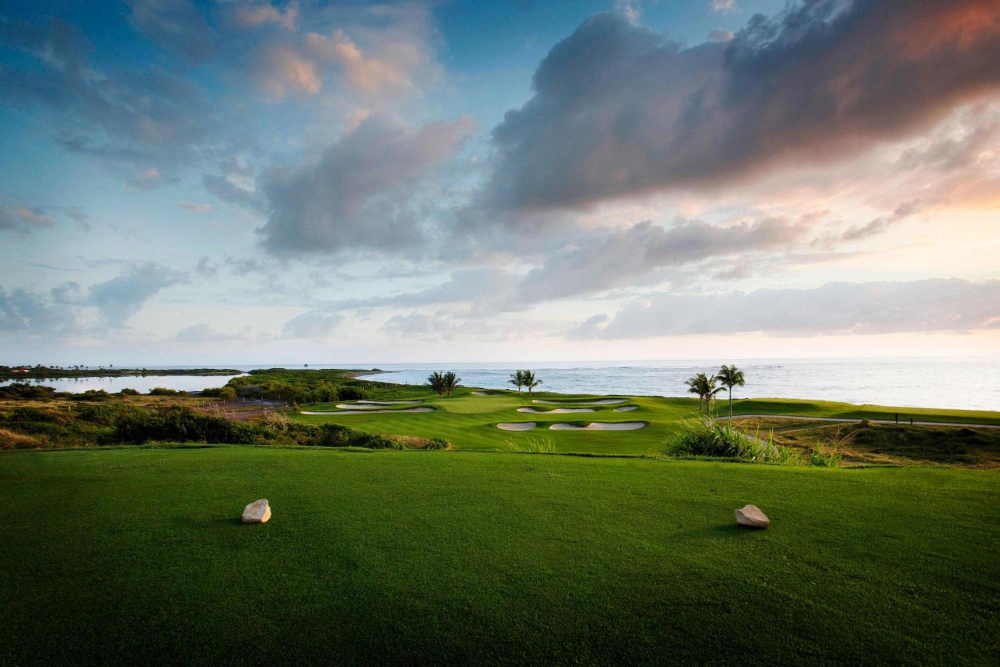 เซนต์ คิตส์ แมริออท รีสอร์ต แอนด์ เดอะ รอยัล บีช กาสิโน Hotel Frigate Bay ภายนอก รูปภาพ